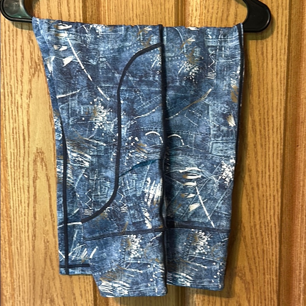Blue Abstract Patterned leggings
